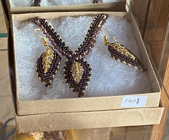 Gilded Leaf Necklace/Earrings(100$)